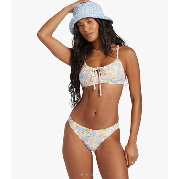 NWT Billabong Ur A Dream Bikini Top Multi Colored Floral Print Size XL/14 - Picture 2 of 6